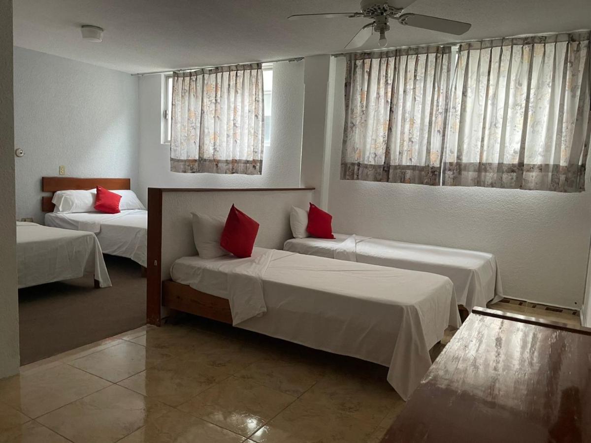 Oyo Hotel Italia Aguascalientes Bagian luar foto