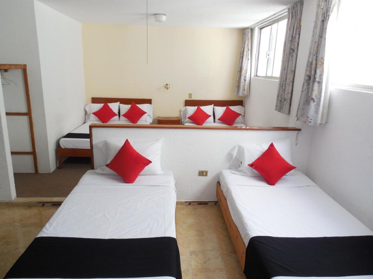 Oyo Hotel Italia Aguascalientes Bagian luar foto