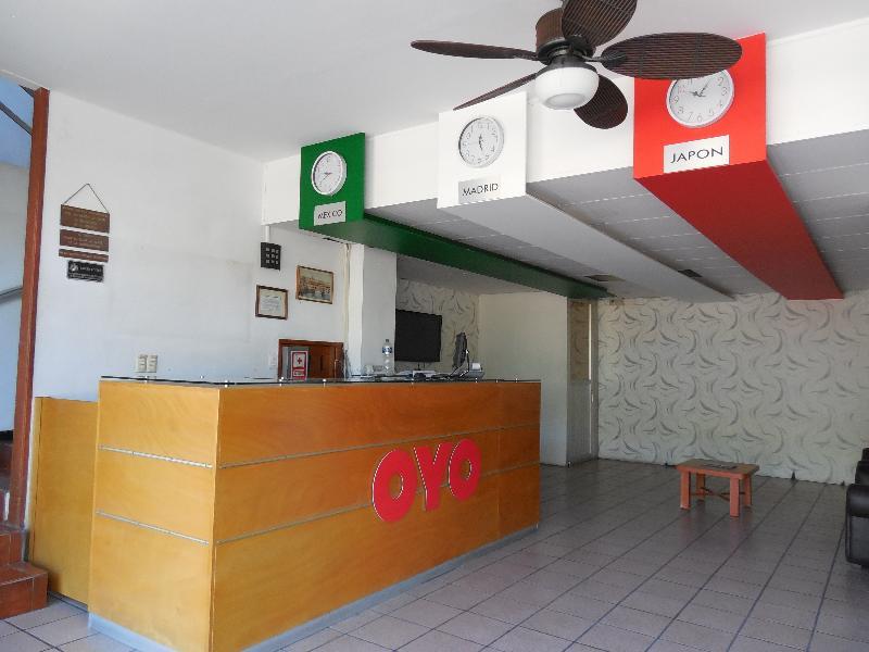 Oyo Hotel Italia Aguascalientes Bagian luar foto